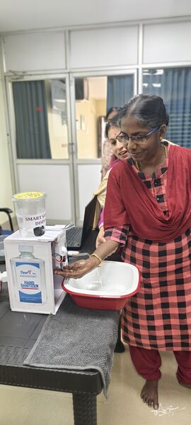 പ്രമാണം:Robotics DRG 4.resized.jpg