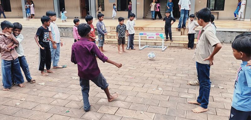 പ്രമാണം:19042-MLP-GOAL2026-Toofan 1 Million Goal4.jpg