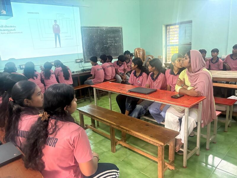 പ്രമാണം:21015-morning session.jpg