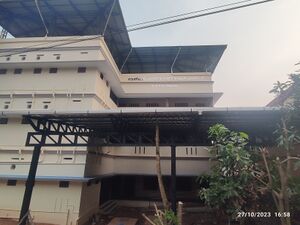 24004 High tech -computer lab.jpg