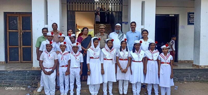 പ്രമാണം:24047 JRC capping ceremony.jpg