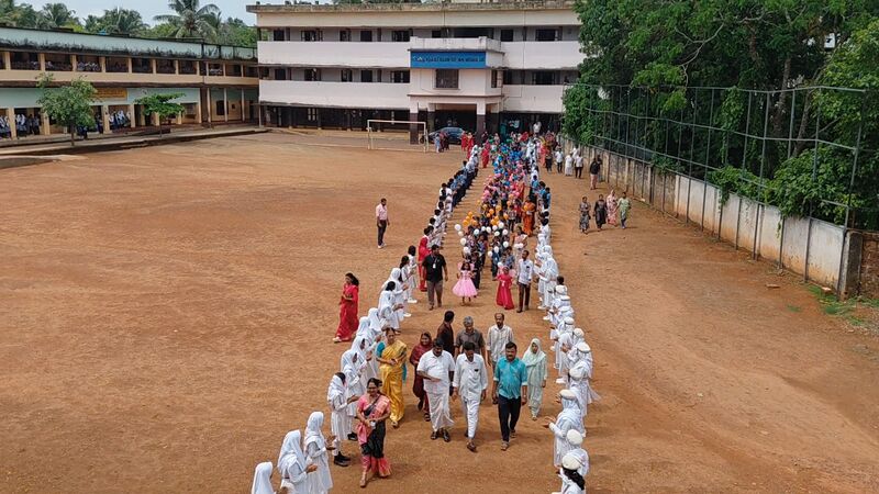 പ്രമാണം:2K26പ്രവേശനോത്സവം 190776.jpg