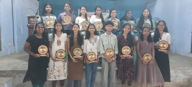 പ്രമാണം:34041 m3.jpg