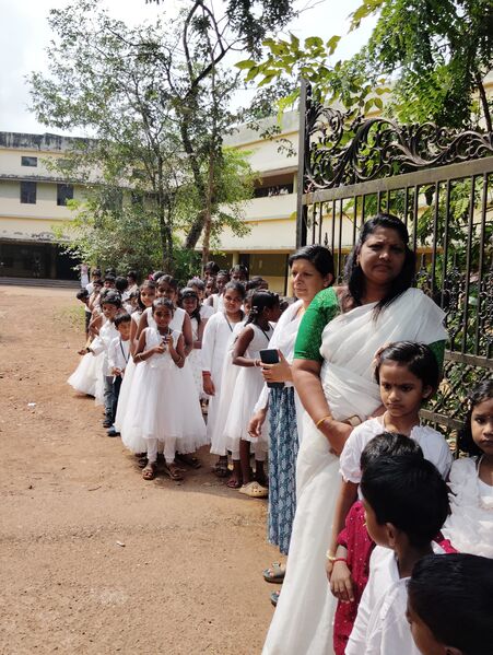 പ്രമാണം:36064-children's day.jpg