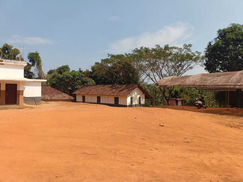 പ്രമാണം:48457 school3.jpeg