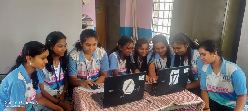 പ്രമാണം:BS25 TVM 42014 6.jpg