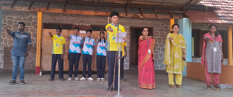 പ്രമാണം:Freedom fest Pledge 43042.png