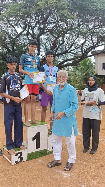 പ്രമാണം:18103 ww.jpg