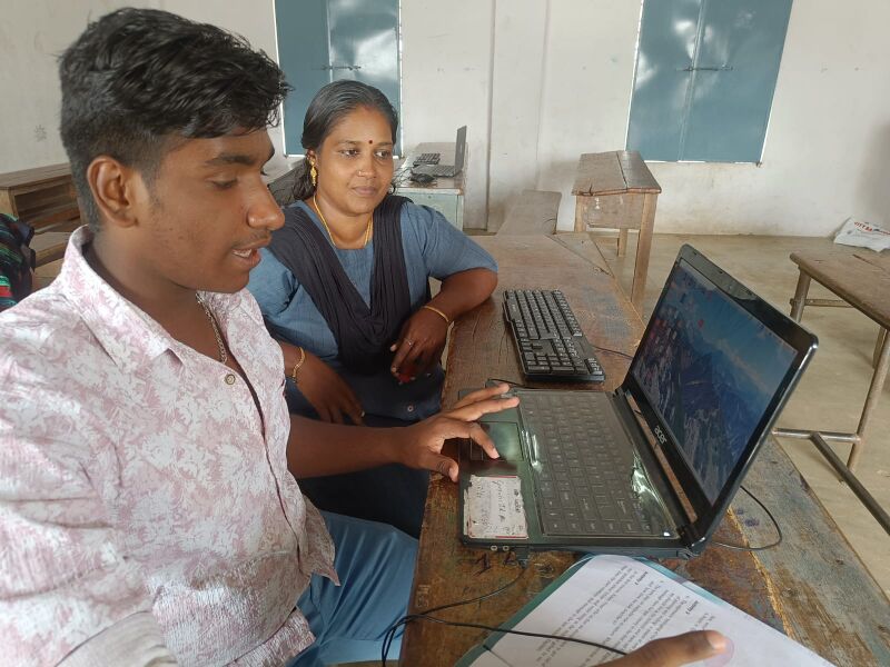 പ്രമാണം:21060-lk pta class2.jpg