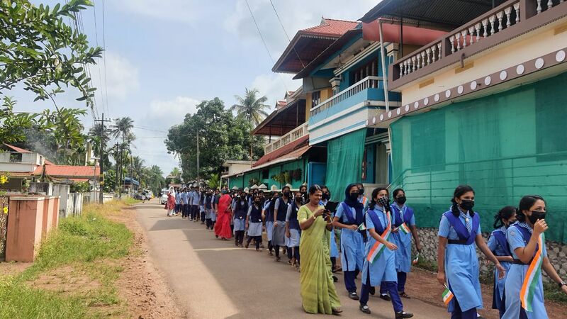 പ്രമാണം:23052 ind 2.jpg