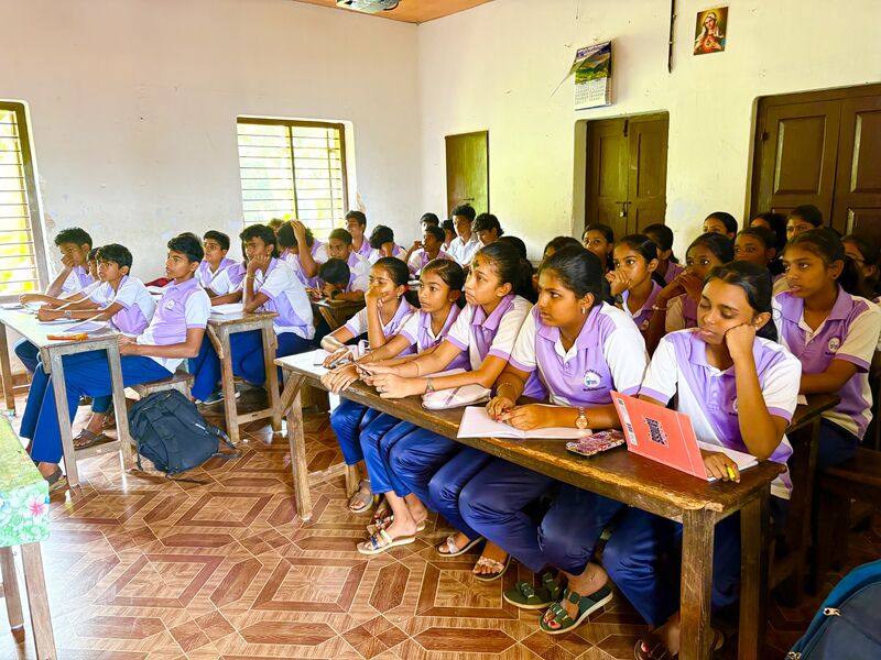 പ്രമാണം:28022 AI for students(1).jpg