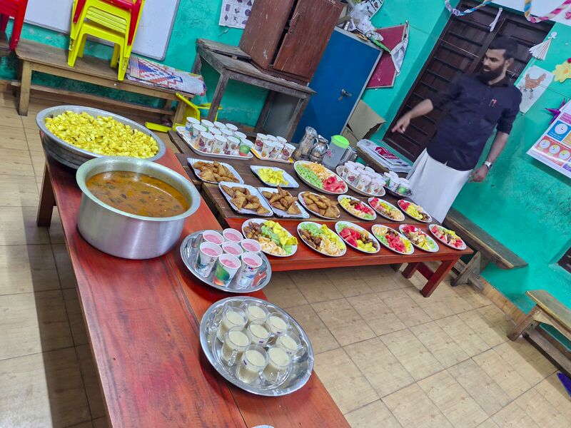 പ്രമാണം:44223 ifthar 2.jpg