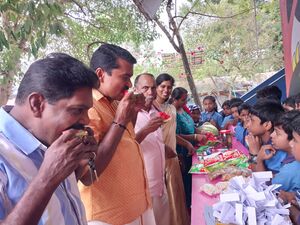 44244 padanolsavam1.jpg