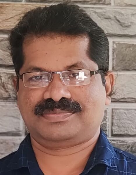 പ്രമാണം:Prasad sir.jpg