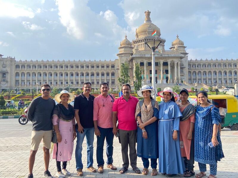 പ്രമാണം:15051 study tour nn.jpg