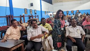 17048 kerala education plane debat 4.jpg