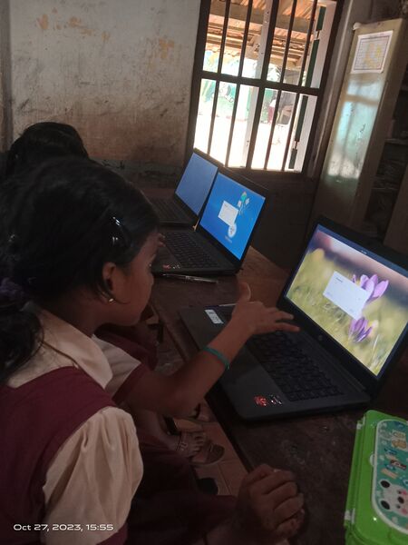 പ്രമാണം:19631 ICT.jpg