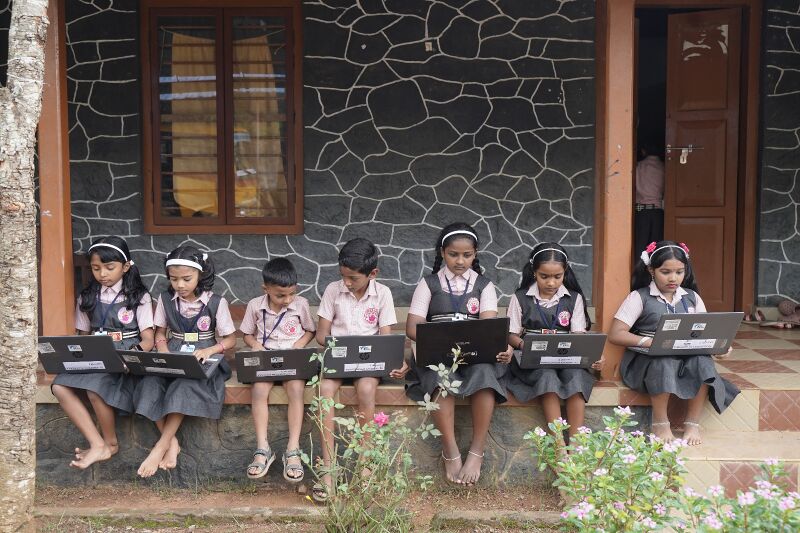 പ്രമാണം:30523 ICT class IMAGE.jpeg