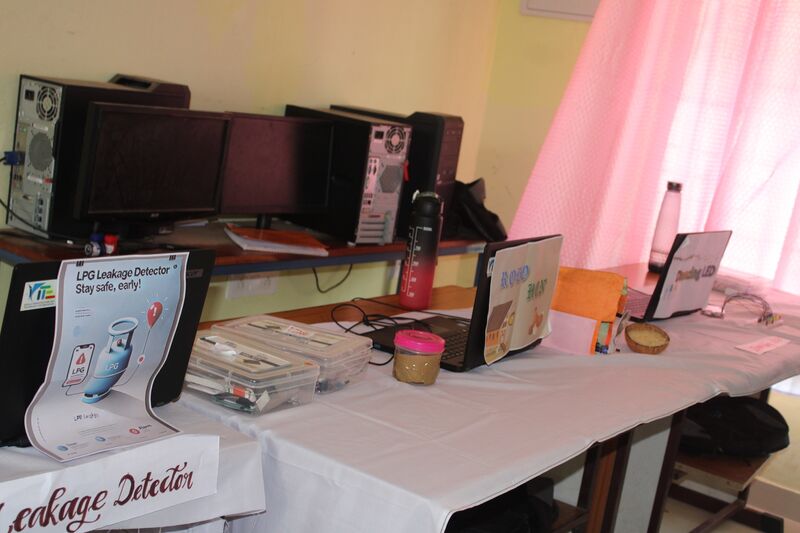 പ്രമാണം:36015 robotic fest 3.jpg