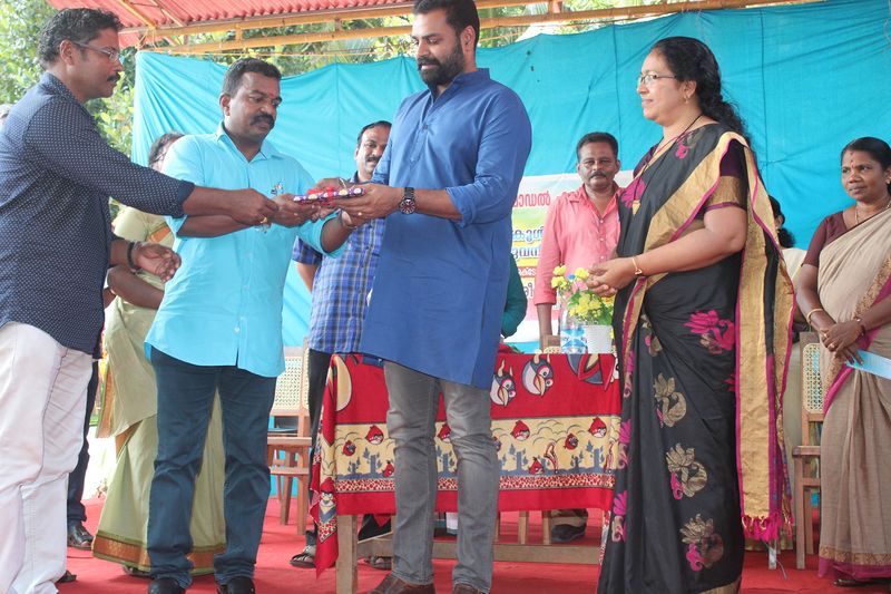 പ്രമാണം:44050 19 10 59.JPG