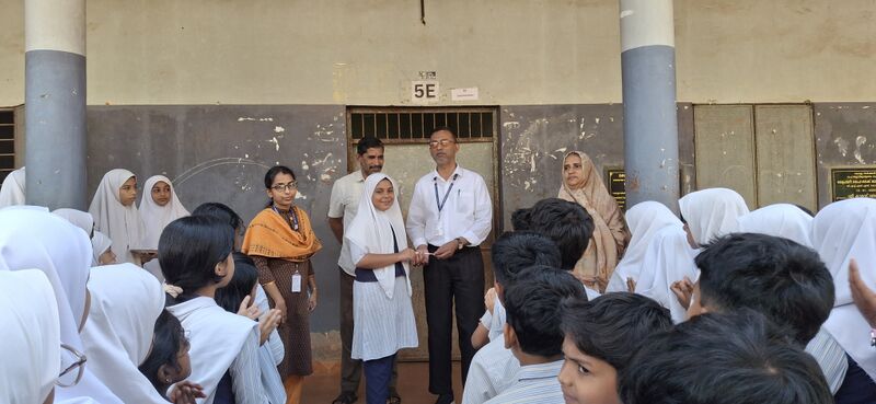 പ്രമാണം:47064 KK seed pen 2.jpg