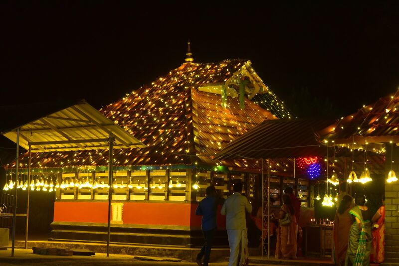 പ്രമാണം:Ambalam 15424.jpeg