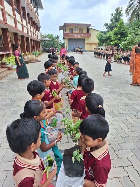 പ്രമാണം:School 22233 changaathikkoruthai.jpg