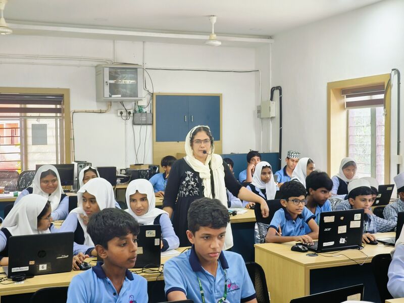 പ്രമാണം:19077 School Camp2 8.jpg