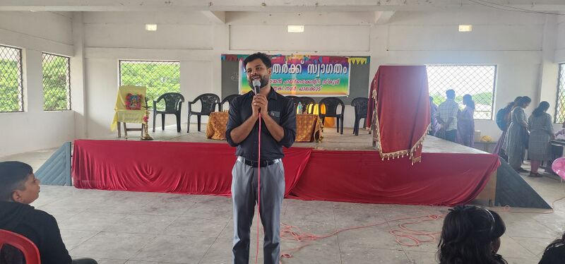 പ്രമാണം:21060-khs june2 ASAP.jpeg