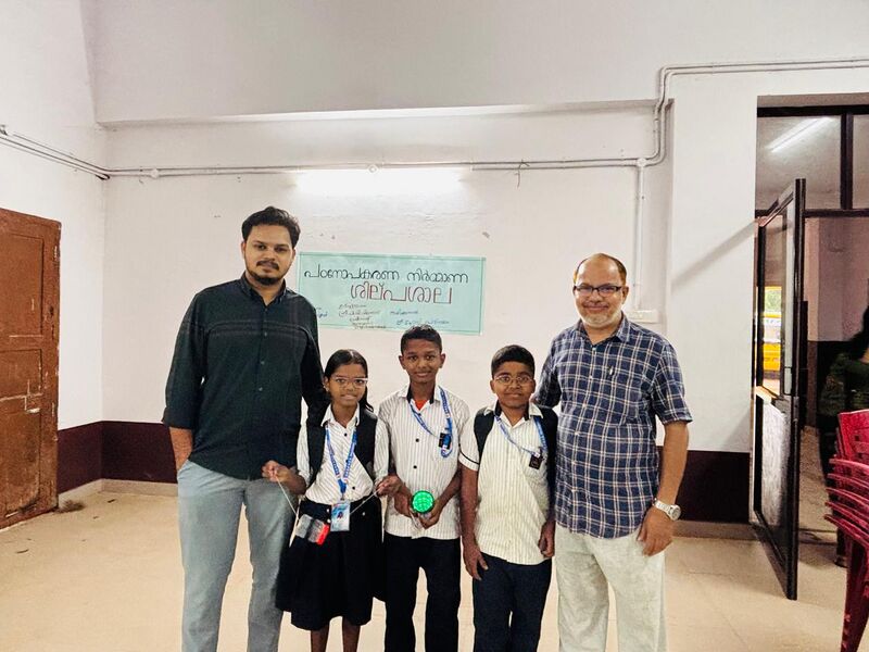 പ്രമാണം:23066-science workshop-2.jpg