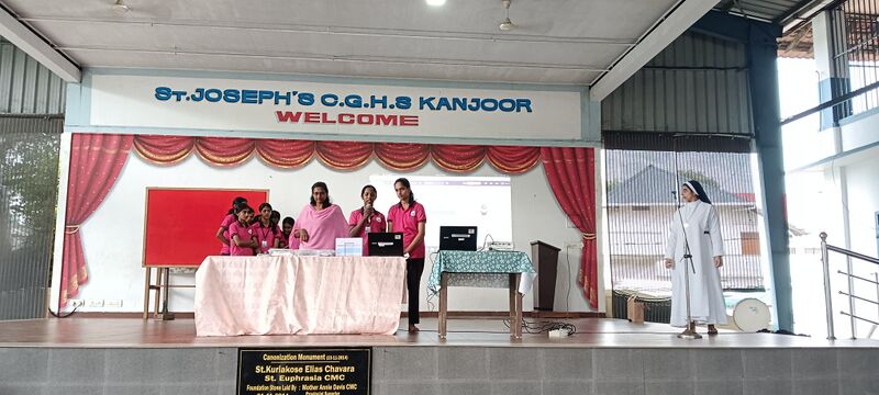 പ്രമാണം:25045-robofest pic1.jpg