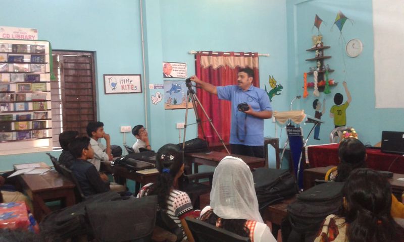 പ്രമാണം:36048 Camera st2.jpg