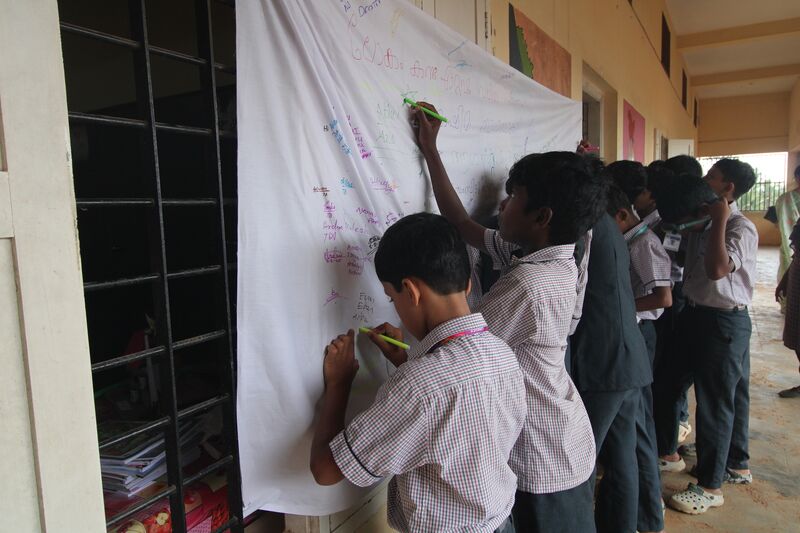 പ്രമാണം:37001-Hiroshima Day-2.JPG