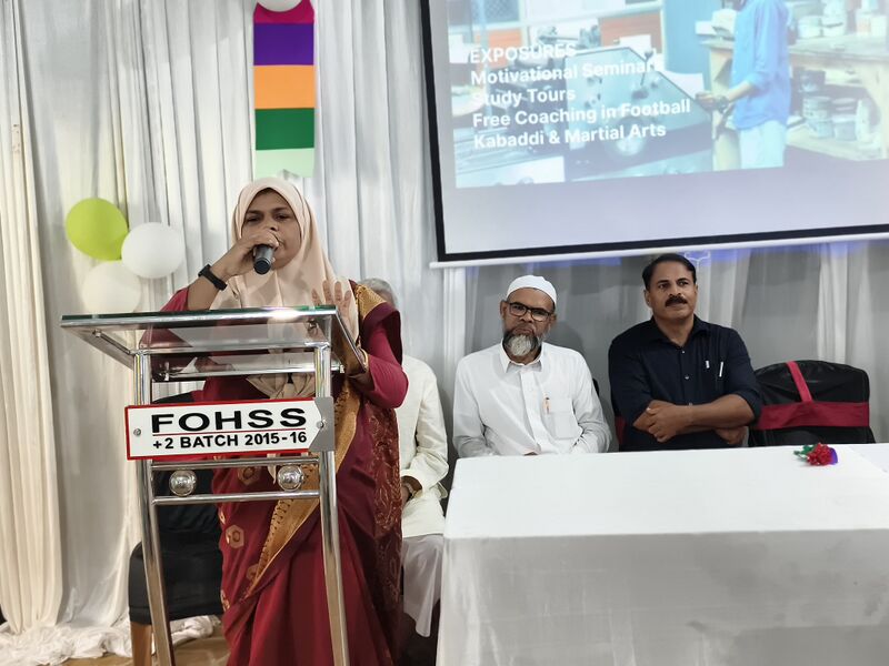 പ്രമാണം:3f989bcf-71df-4db2-bbd7-9bd0a14a9b2a.jpg