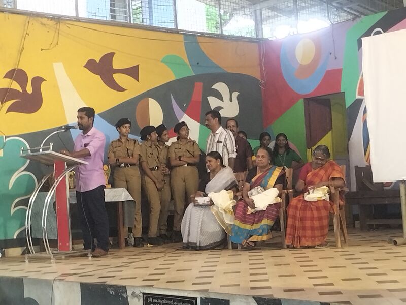 പ്രമാണം:44037 OCT1 .jpg