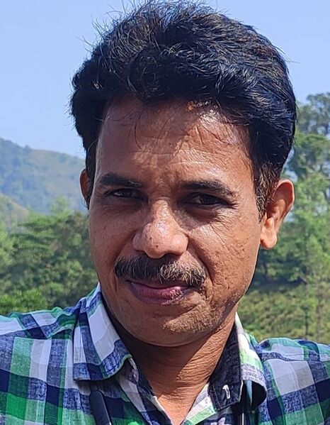 പ്രമാണം:48077 manoj.jpg