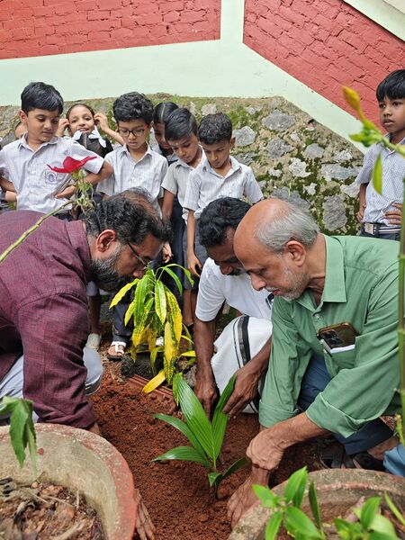 പ്രമാണം:CHSS june5..jpg