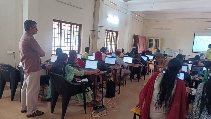 പ്രമാണം:Drcmlp tb std9 5.jpg