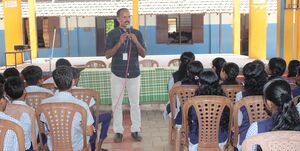 12036 antidrugs class 07 10 25 8.JPG