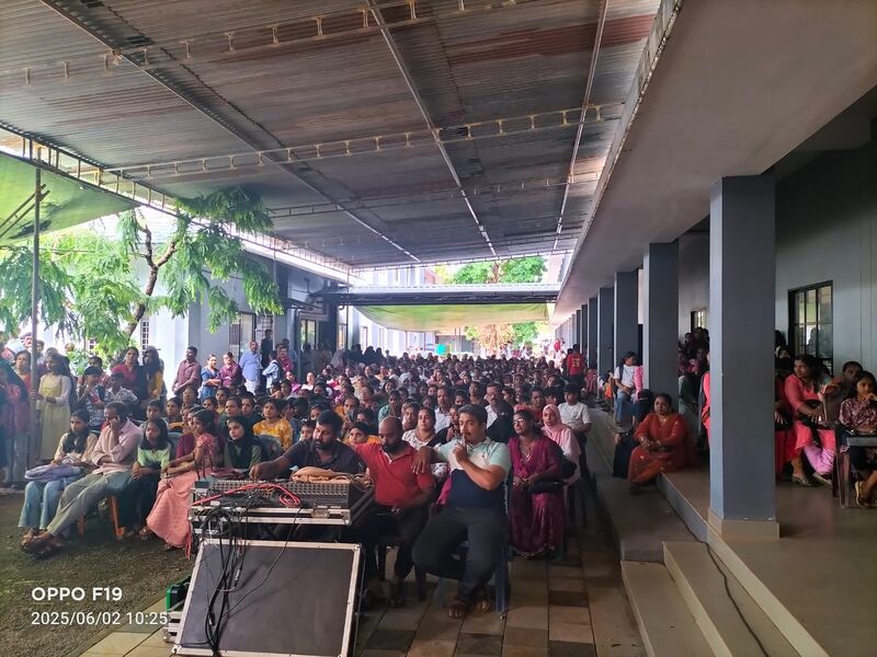 പ്രമാണം:13029 Praveshanolavam107.jpeg