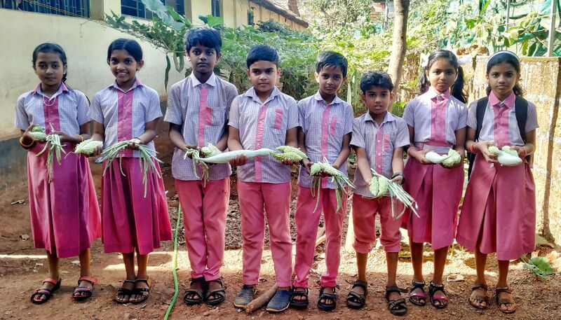 പ്രമാണം:16507 photo133.jpg