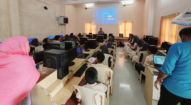 പ്രമാണം:18098 school camp 24(1).jpg