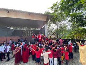 18402 christmas 2021-22 5.jpg