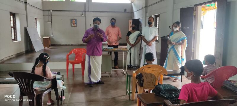 പ്രമാണം:18402 praveshanolsavam 2021-22 31.jpg