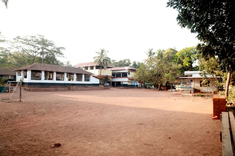 പ്രമാണം:19672-School.jpg