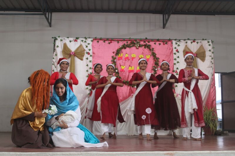 പ്രമാണം:21001 dance SW.resized.JPG