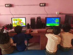 23411 hightech computerlab.jpg