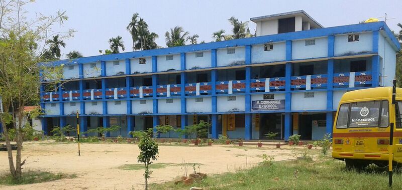 പ്രമാണം:24558-school picture.jpg