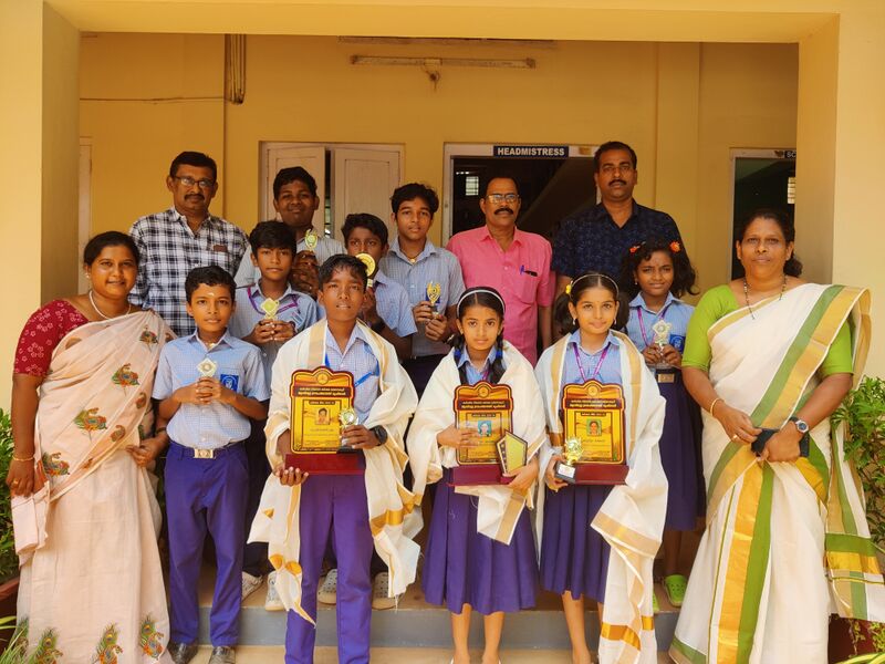 പ്രമാണം:37001 Kuttikarshakan 1.jpg