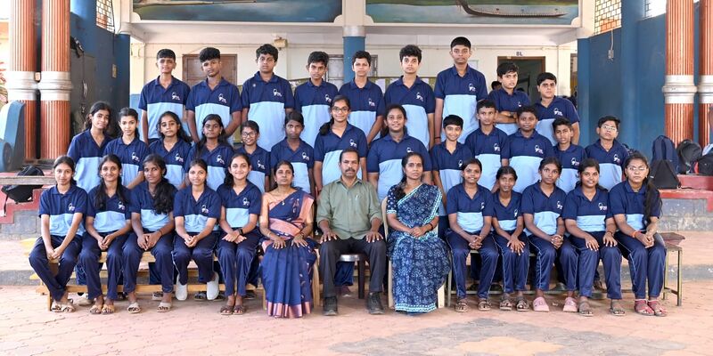 പ്രമാണം:42044 LK batch 1 2025-28.jpeg